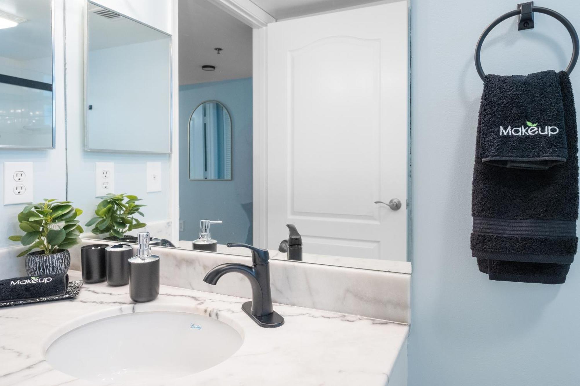 Oceanview Haven Spacious Inviting For 8 Guests Aparthotel Miami