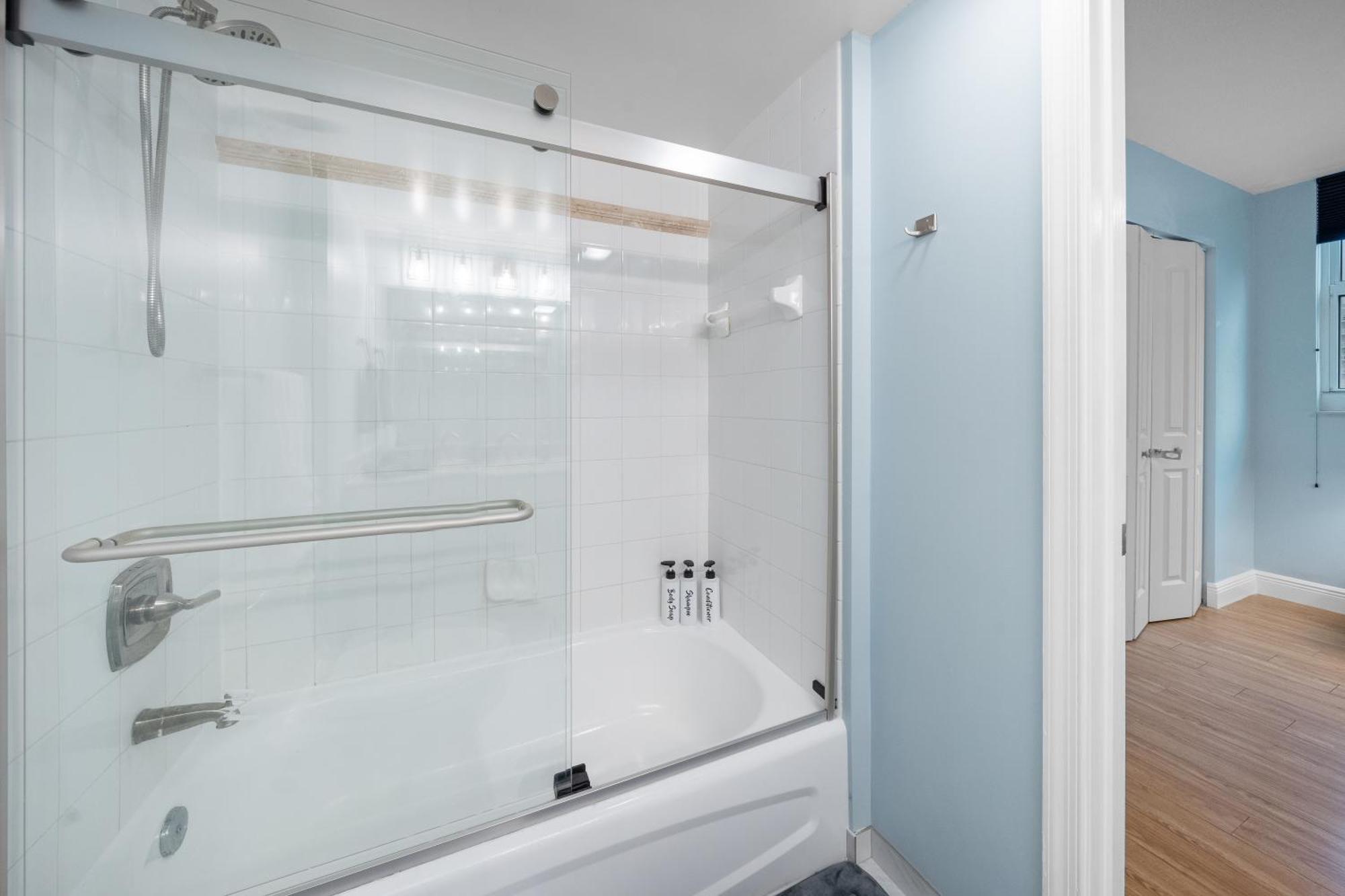 Oceanview Haven Spacious Inviting For 8 Guests Aparthotel *