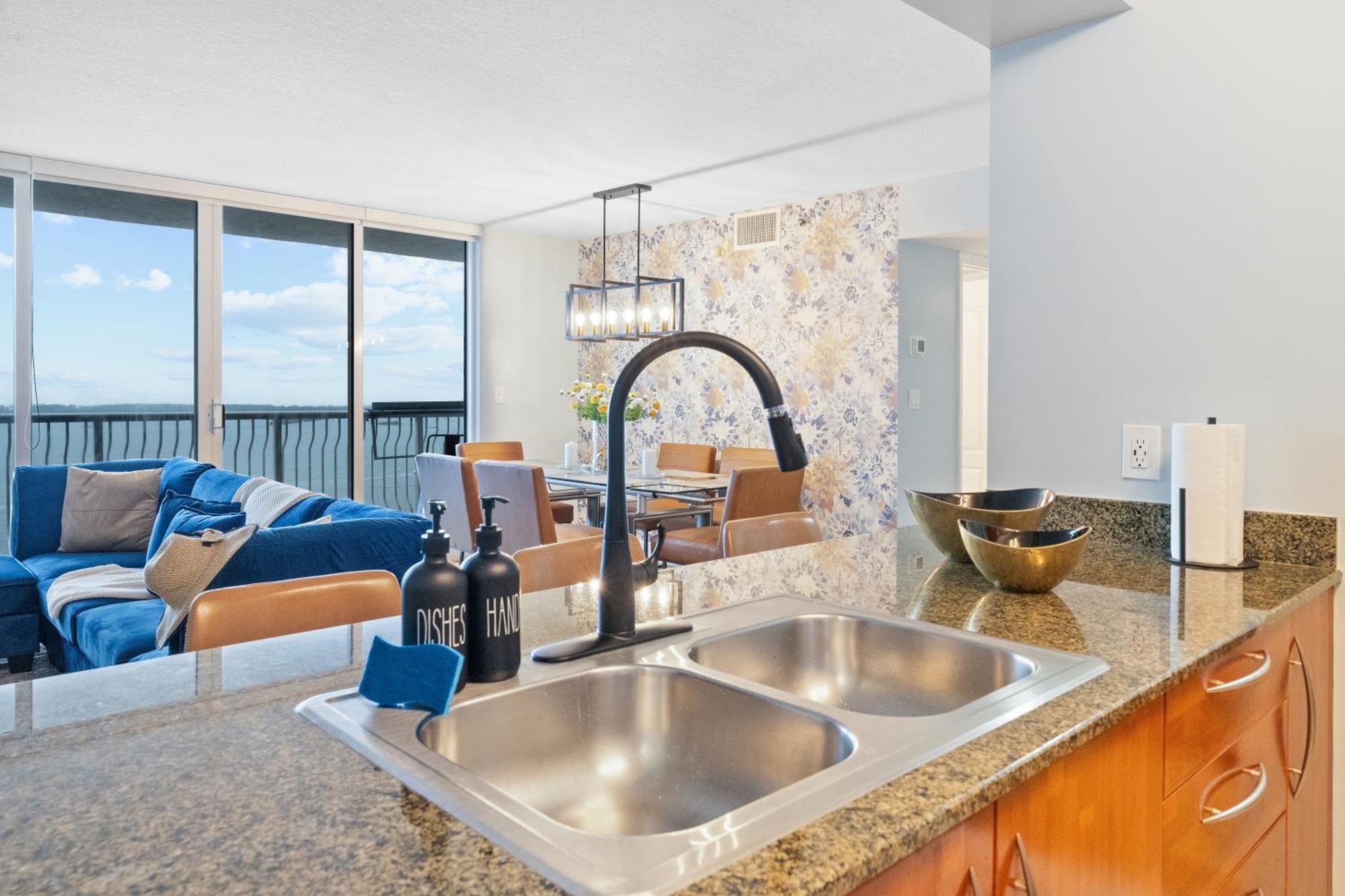 Oceanview Haven Spacious Inviting For 8 Guests Aparthotel *